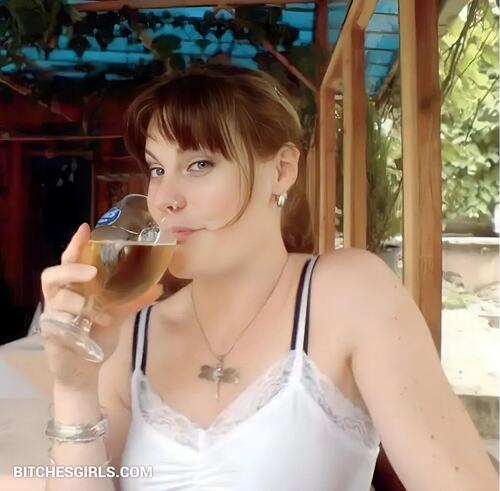 35226739164331831317134981654179936413 thumbnail