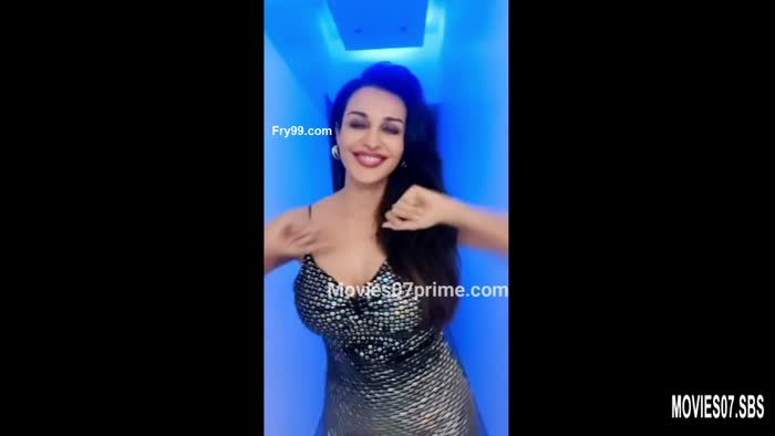 Flora Saini Nude Indian Milf - Florasaini Phat Ass Videos
