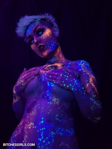 227623750658182797257572601027791961669 thumbnail