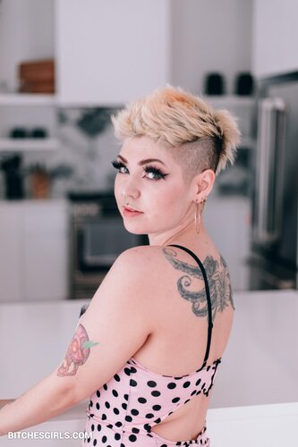 47529571650808878600766694676759429546 thumbnail