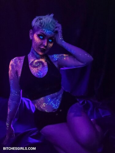 72515332805314704805609576905179690015 thumbnail