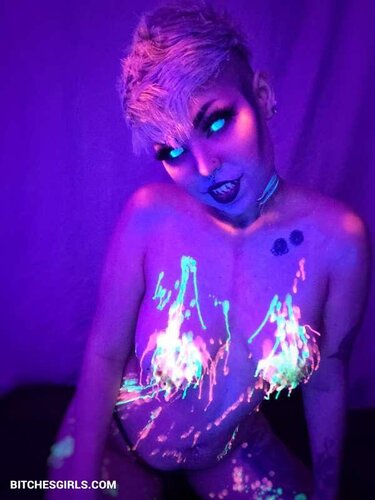 207798198272790430324740057716420933094 thumbnail