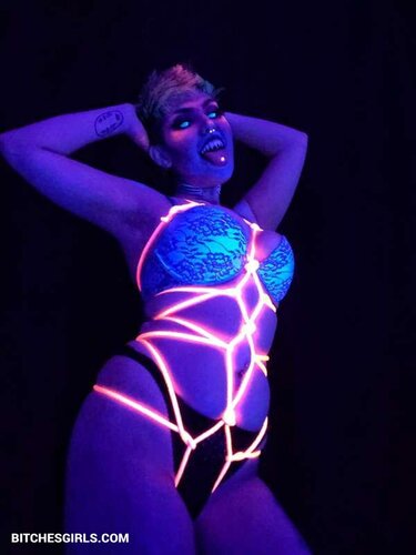 222914012324974231615875191855790886402 thumbnail