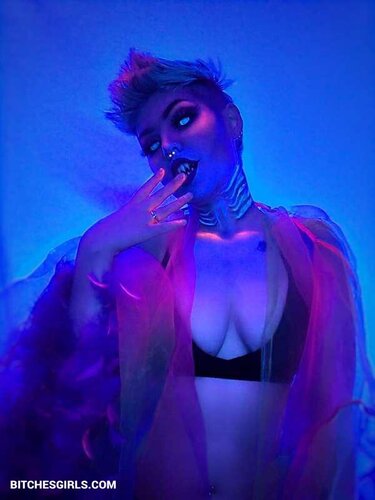 294029760445714563255409510070662415218 thumbnail