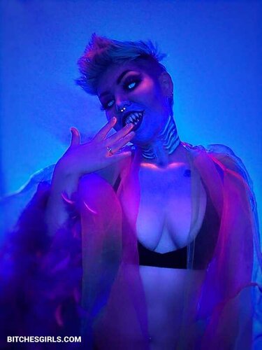 52585598633229640267061102009335431758 thumbnail