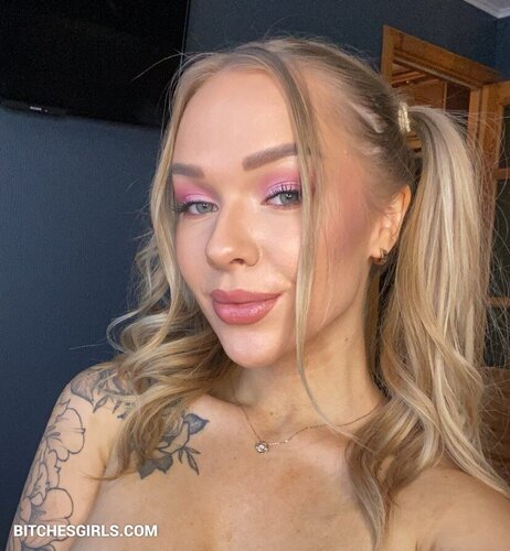 268324112030004496446570618189315296896 thumbnail