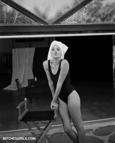 99255687555890524562629526433811536790 thumbnail