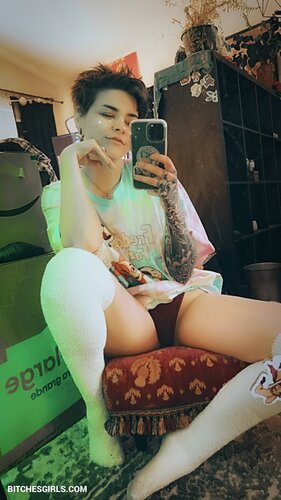 158443094666830729358724659333130695248 thumbnail