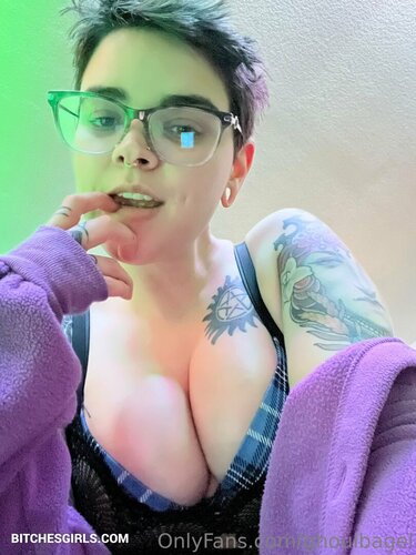 25894571957553738041559530848856846096 thumbnail