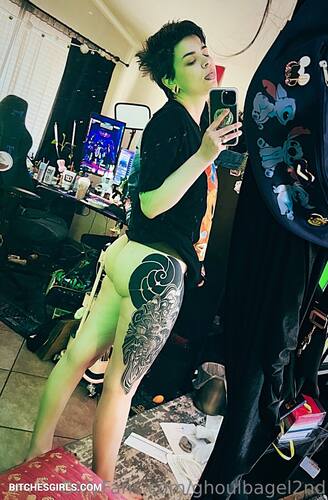 48683733271362074718951694290301283355 thumbnail