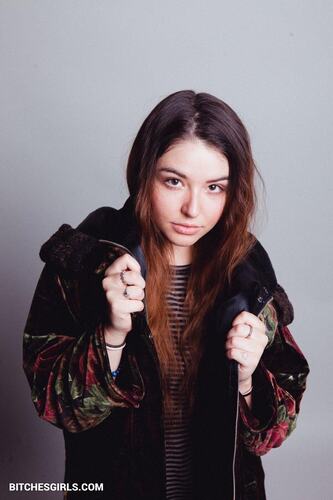 140741117778690289733942853761117832504 thumbnail