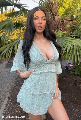 270975522708074144246951303583355910400 thumbnail