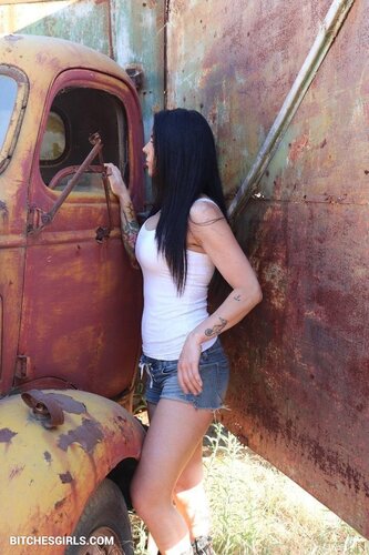 299064369583703763180983711134515420880 thumbnail