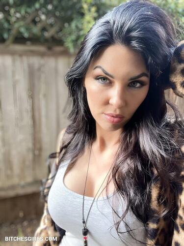 317543931680664187374567737310277631360 thumbnail