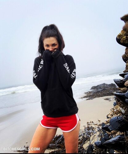 5213339694509372797404631023063750221 thumbnail