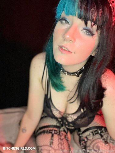 334733264345726313179265320850666539482 thumbnail