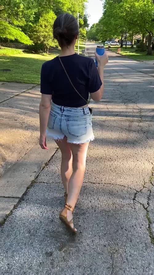 222363358999570332014764455276145815150 thumbnail