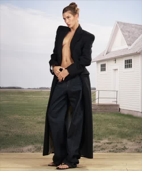 ab11b45cf8a18b772902eccaf5637b521eddbcfb93a43b1167d7b1e4ea9598cf thumbnail