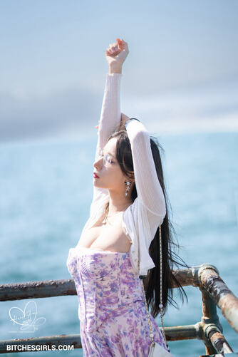 188105936373028382334465281169575607147 thumbnail