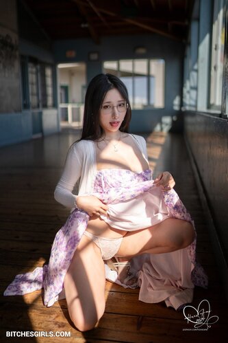 236407744444975517356710381628984265568 thumbnail