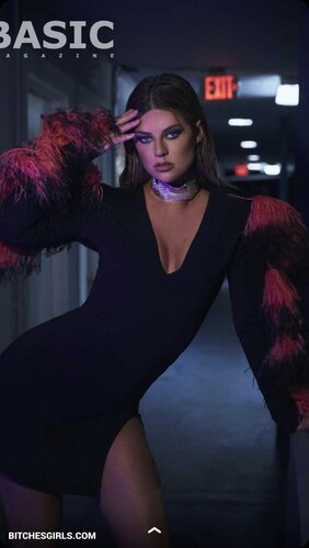 Hannah Stocking Petite Nude Girl -