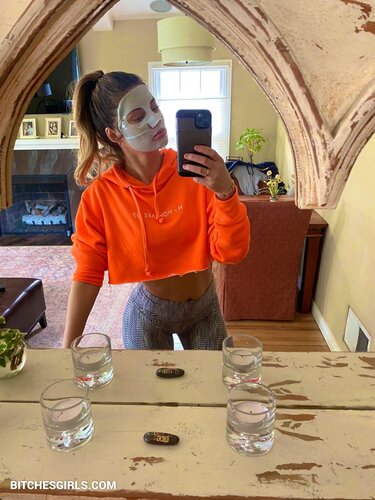 240041525472191282731800544877892813777 thumbnail