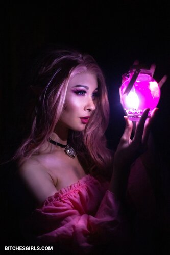 156636227557208746161889327859592614902 thumbnail