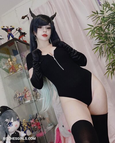 198352846705476560624501784785643723529 thumbnail