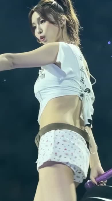 2ffe79251d7b2818b8849bbc61692aba23e07ddf460cb8a570cf7eeada23d422 thumbnail