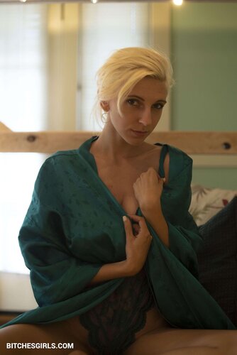 174108389335779656514001749688026526752 thumbnail