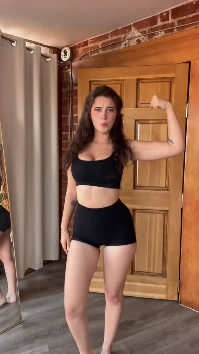 369bc82de12e696d6cf4d2eb7cdeb8e578b50cd8b4744e36514cdaa0e7671360 thumbnail