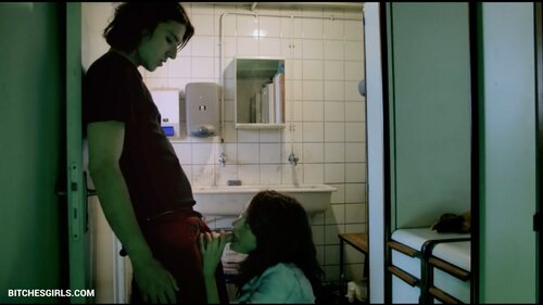 71668603628922855354970343810922079232 thumbnail