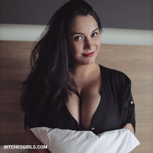 100419582177269852167940746888175444758 thumbnail