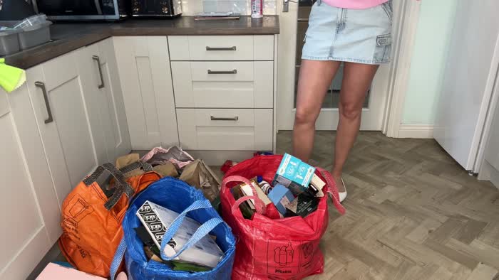 8d6715fbcd4e6c0e2713ced64dad77a3e6c78324a8212c3ddadc3c9742d86880 thumbnail