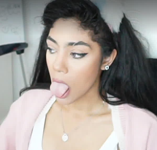 fb2c06a2476f44ec9de8a7b0cbd5808ffa719f478273309e97feae8531ef5942 thumbnail