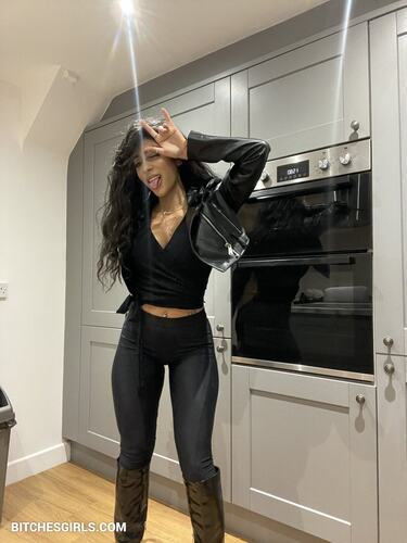 272922907041843354731481304869392058866 thumbnail