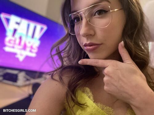 109250059776102526955664041073419488158 thumbnail