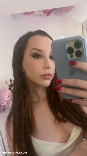 1544894209405280458333510455241404019 thumbnail