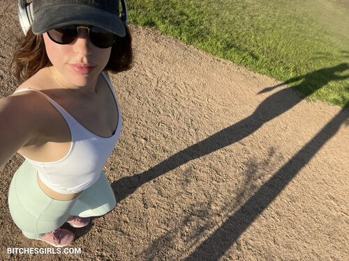 1924563742073001445148631466273330309 thumbnail