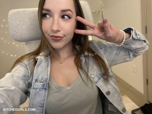 250074457343061320835235901769167715779 thumbnail