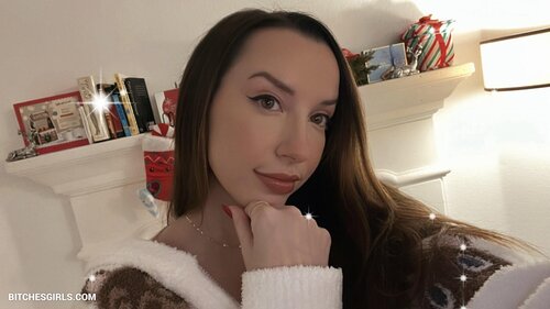 258839367308484995333327698353257103120 thumbnail