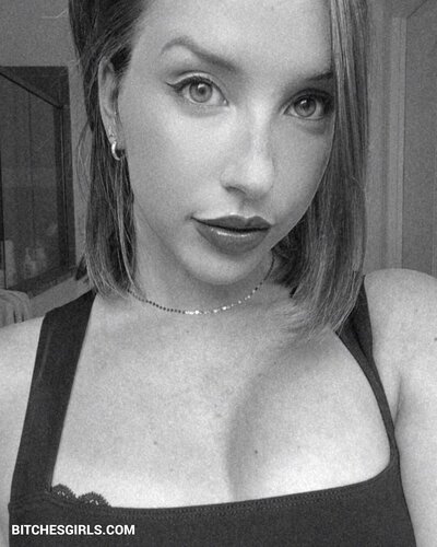 156865052588507595518351776390328075202 thumbnail