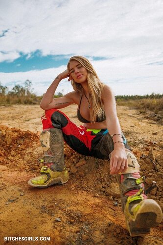 150503160328025267528712011715124285958 thumbnail