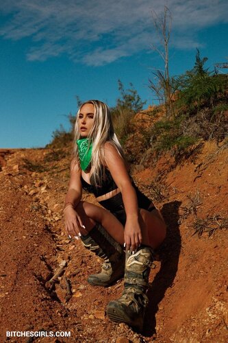 313379803436422595903039717474114141042 thumbnail