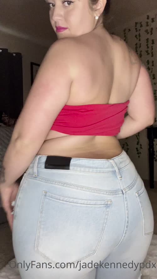 116480133356288358580726494427708612413 thumbnail