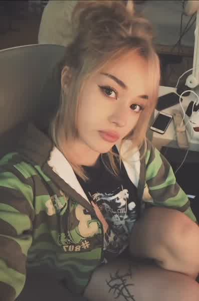 03a663cb1edded062a096f91027d2f2f963e7282244592b1d0d0ee70eafb6101 thumbnail