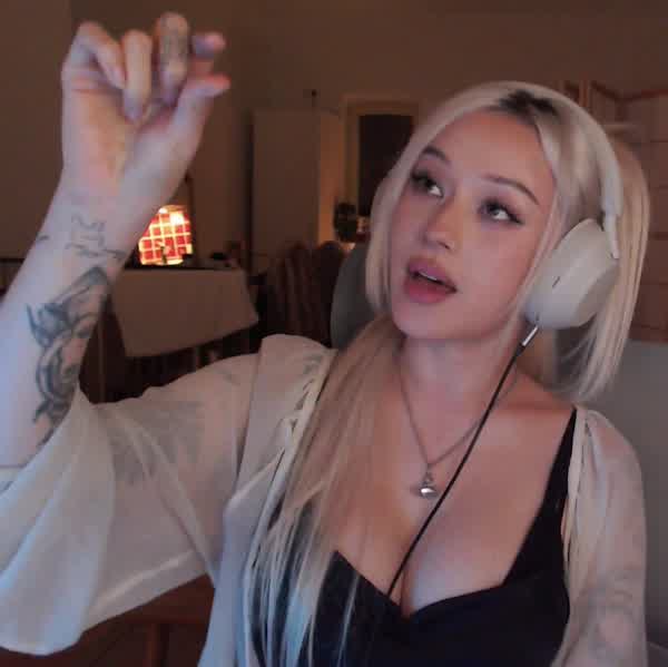 c5aa733a5c235efaf5e9be510cd9b4cff946ecff282907c2d7d3df3b726a9ddb thumbnail