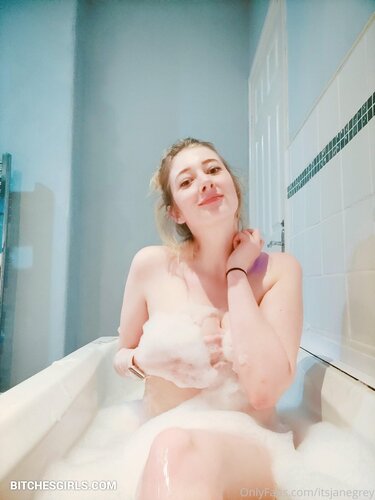 262202748987447717936928301530770770245 thumbnail