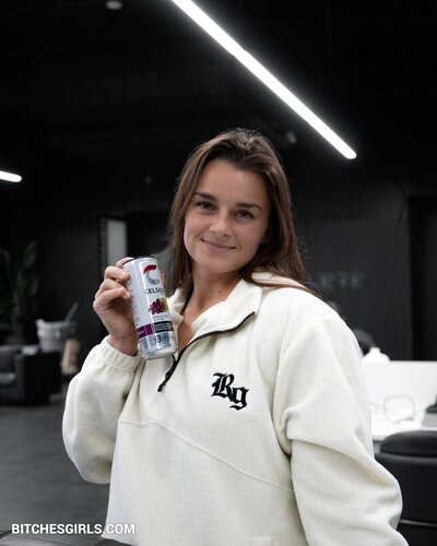 79002207308869810769002762783439379502 thumbnail