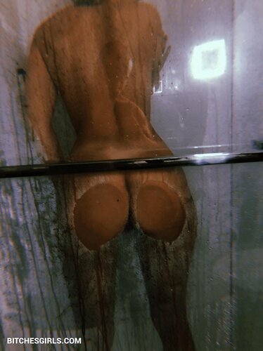 263894417169916458772371913531261385801 thumbnail